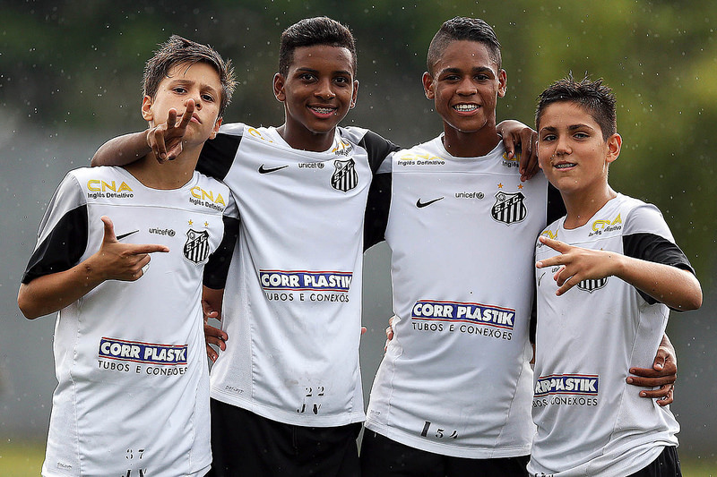 Liverpool Keen On Roping In Santos Starlet Rodrygo - The Striker Touted The 'New Neymar'