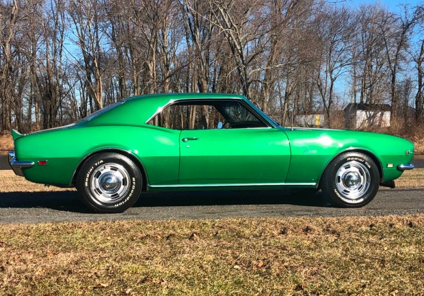 Rally Green 1968 Chevrolet Camaro Z/28 4-Speed