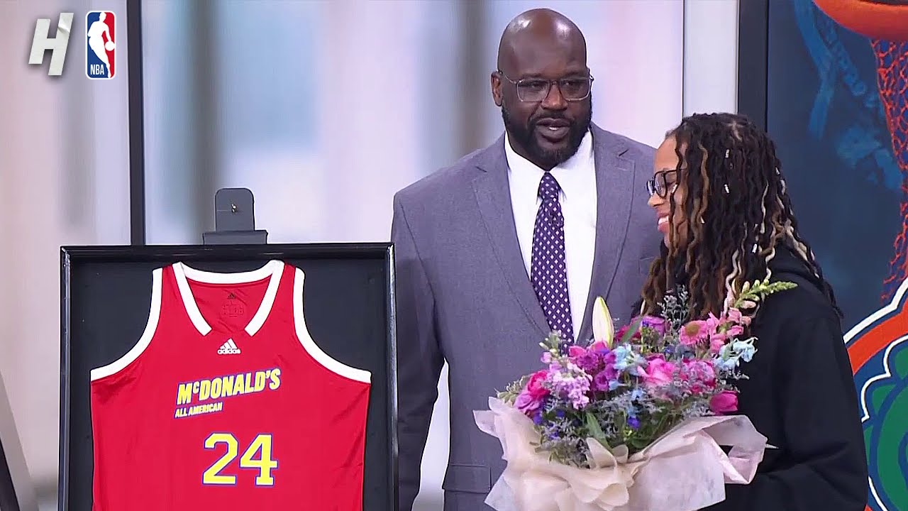 Shaq presents his daughter with her 2024 McDonald's All-American jersey 🫶  - YouTube