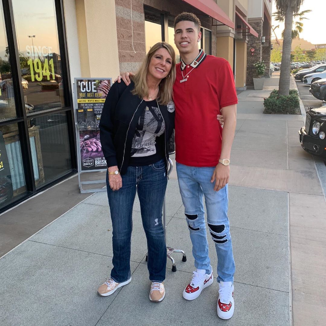 LaMelo Ball's Instagram photo: “Happy Mother's Day love you momma ” | Lamelo ball, Street style outfits men, Kylie jenner workout