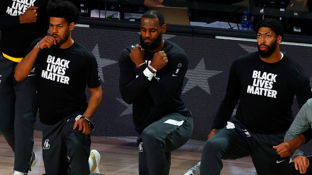 Lebron James Pays Tribute To Chadwick Boseman With 'wakanda Forever' Salute Ahead Of Lakers Playoff Game - Car Magazine TV